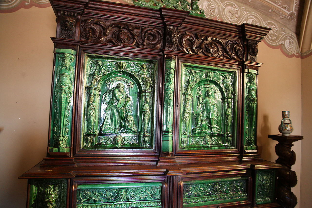 Palacio_da_Pena_(21121438425).jpg