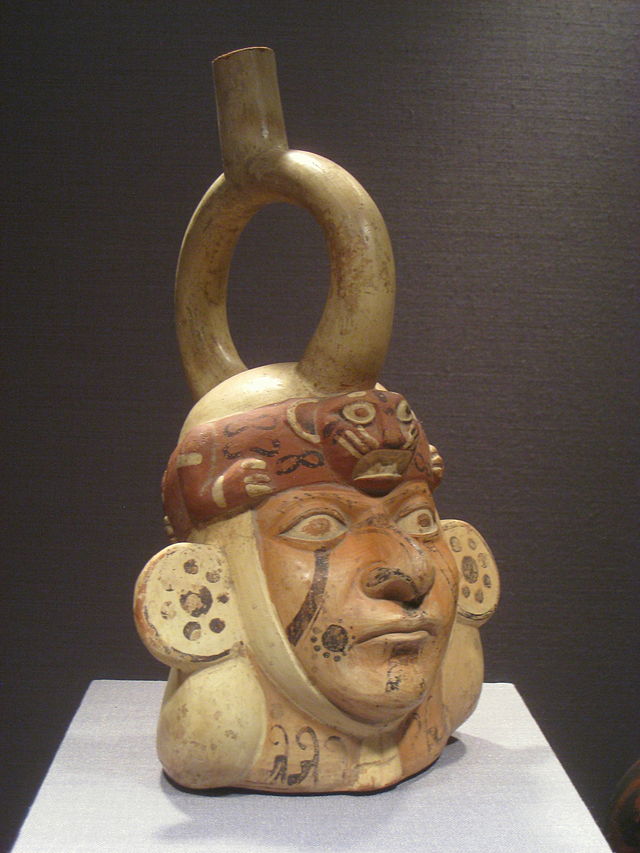 Portrait_Vessel,_Peru_north_coast,_Moche_culture,_100-500_AD,.JPG
