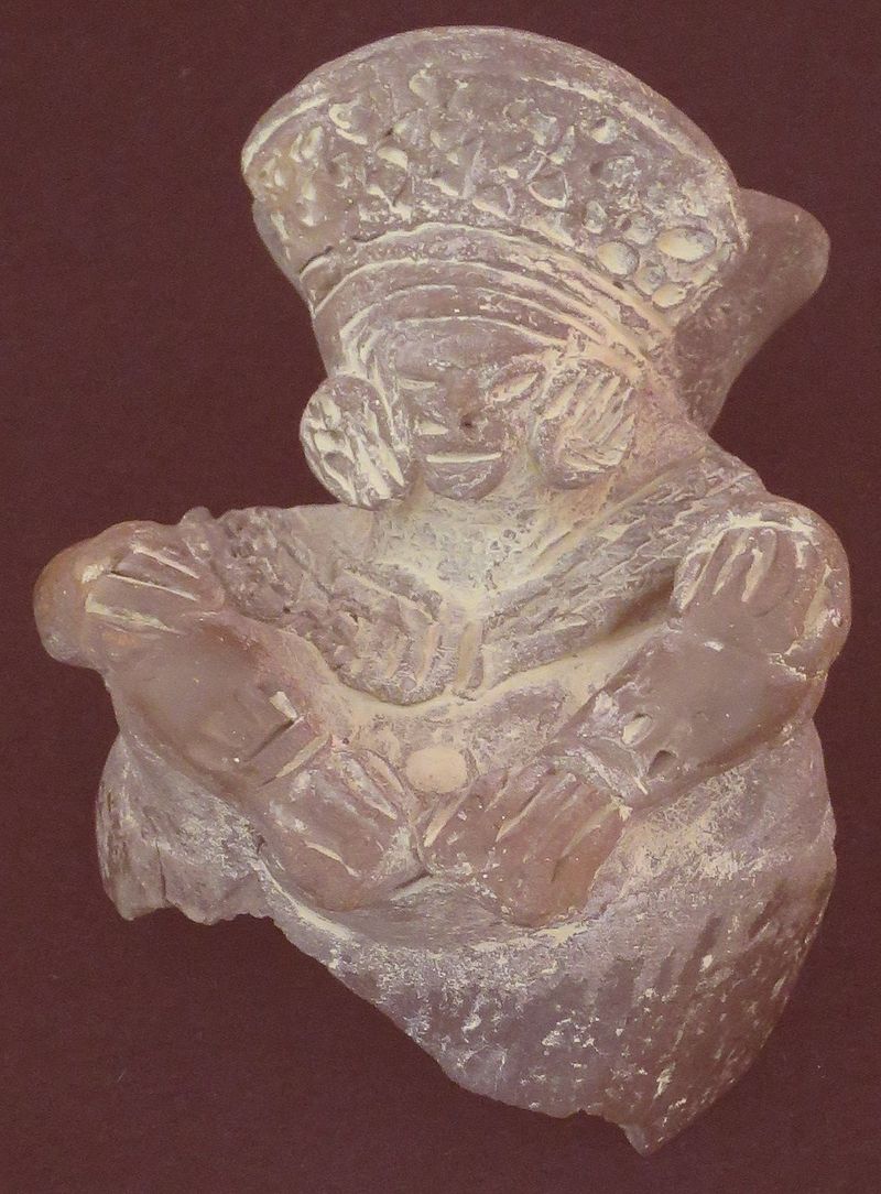Pot_with_monkey,_Colombia,_Chorrera_culture,_1500-500_BCE.JPG