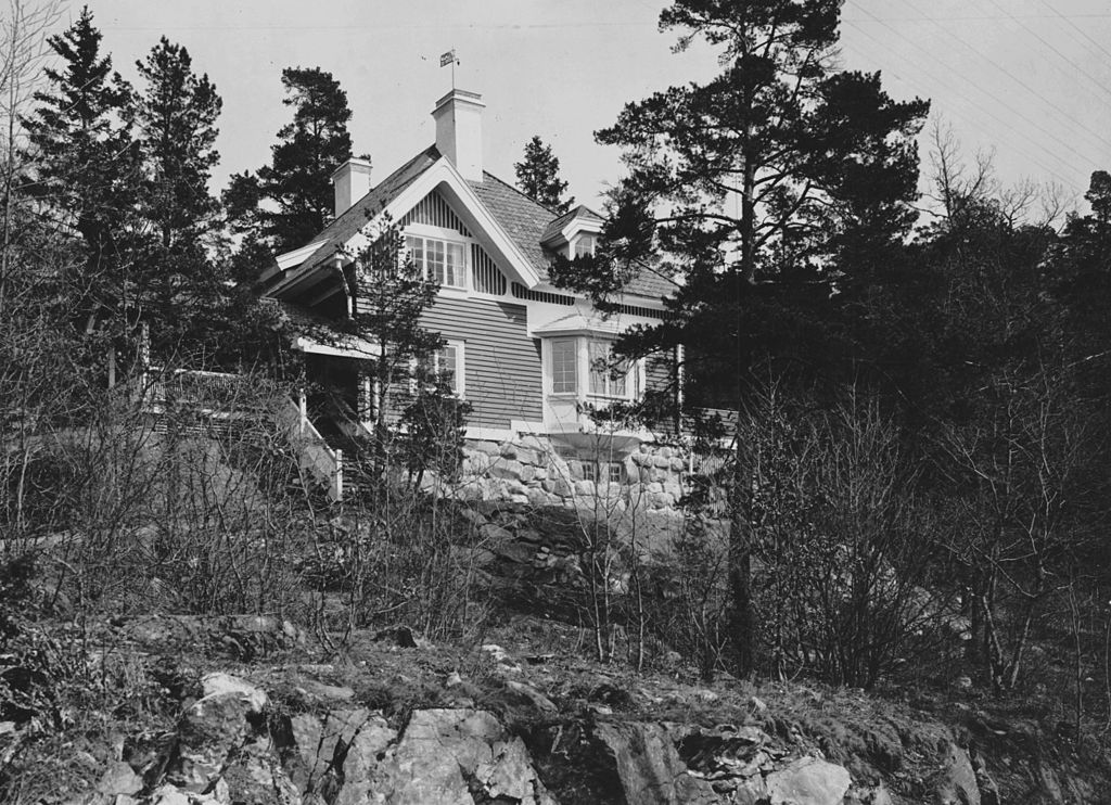 Pressens_villa_exteriör_(2).jpg
