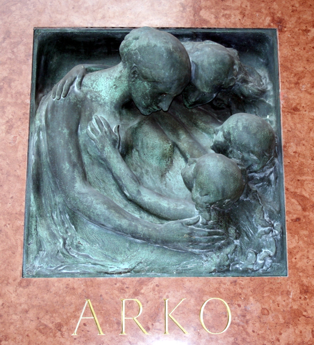 Robert_Frangeš_Mihanović_Arko.jpg