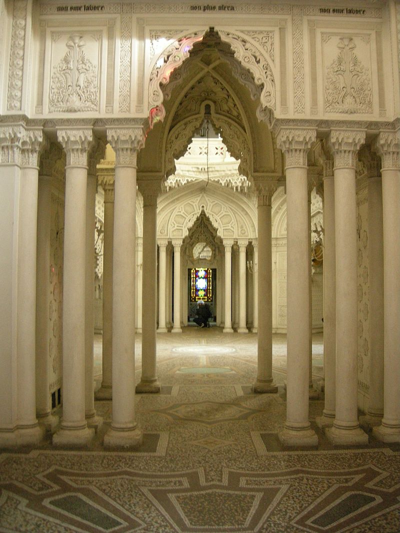 Sammezzano,_sala_della_virtus_in_medio_01.JPG