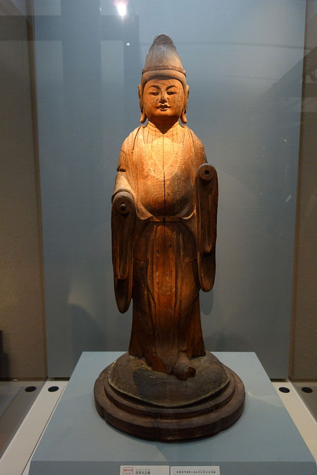 Standing_Kichijo-ten_(Mahasri),_Heian_period,_10th_.JPG