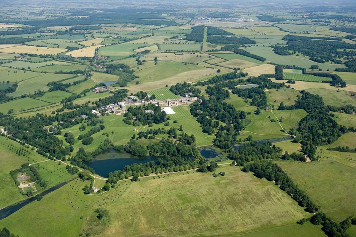 stowe_park_c_english_heritage_image_3.jpg