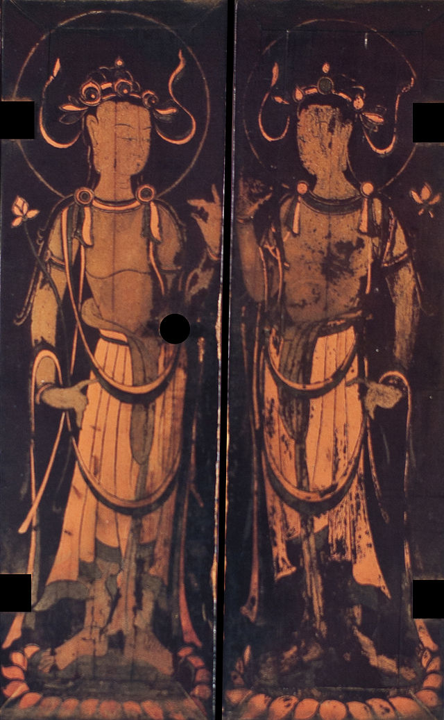 Tamamushi_Shrine_(right_doors).jpg