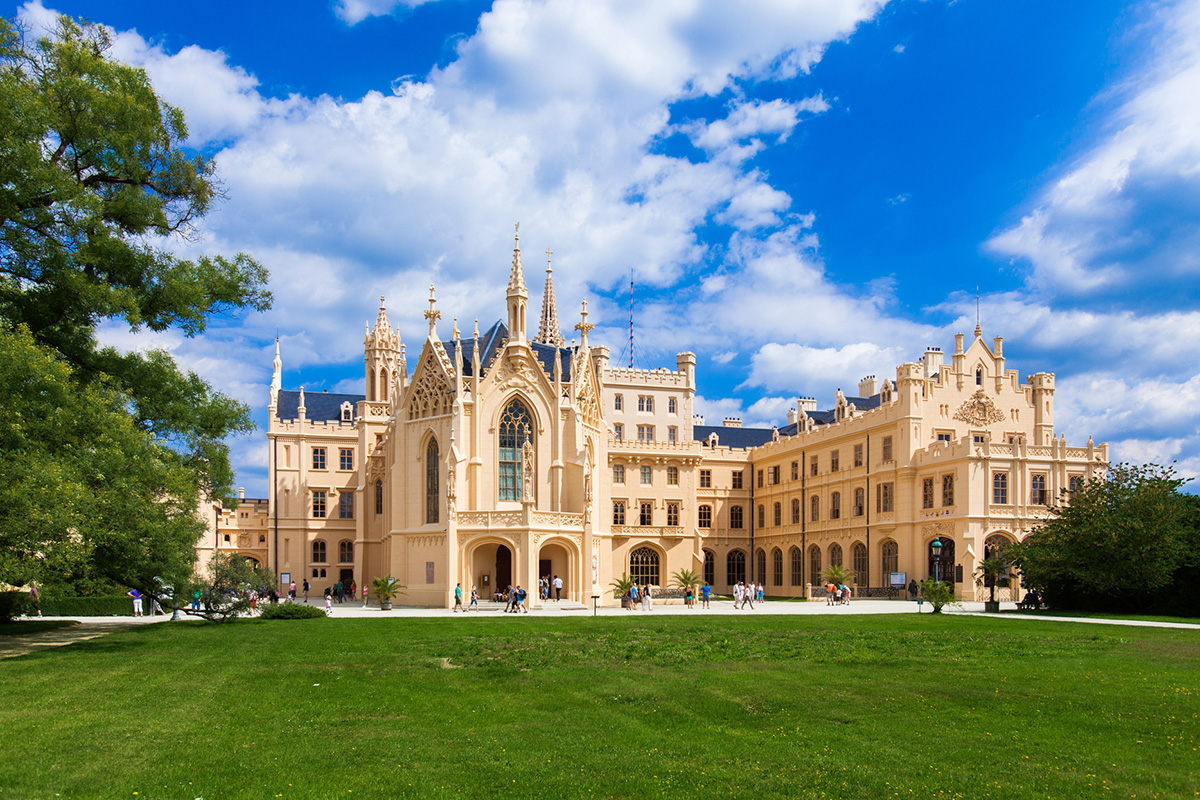 the-palace-lednice-valtice.jpg