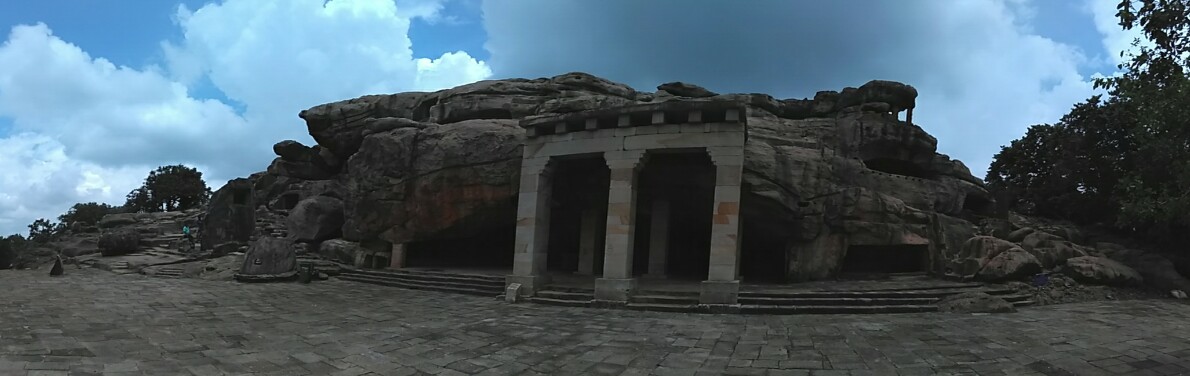 Udayagiri_Caves_Panorama_1_(1).jpg