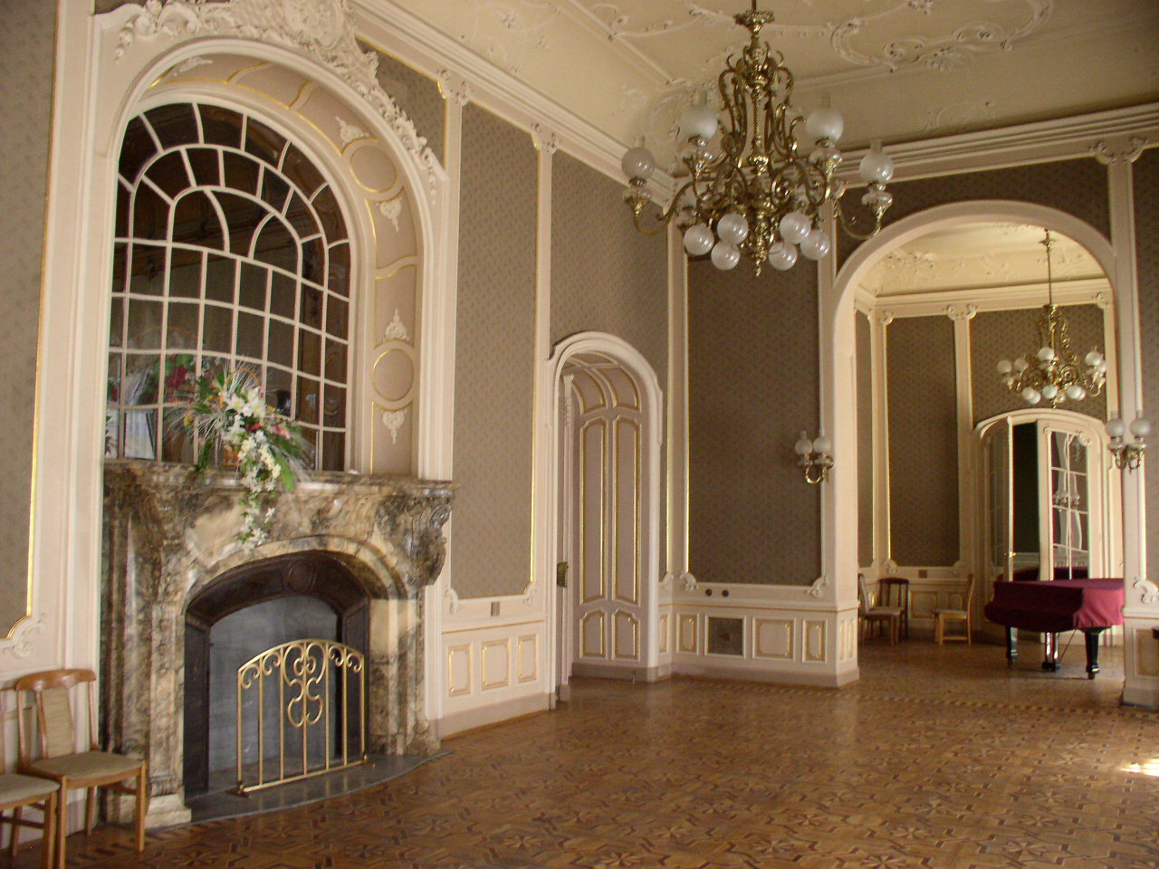 Ukraine-Lviv-House_of_Scientists-7.jpg
